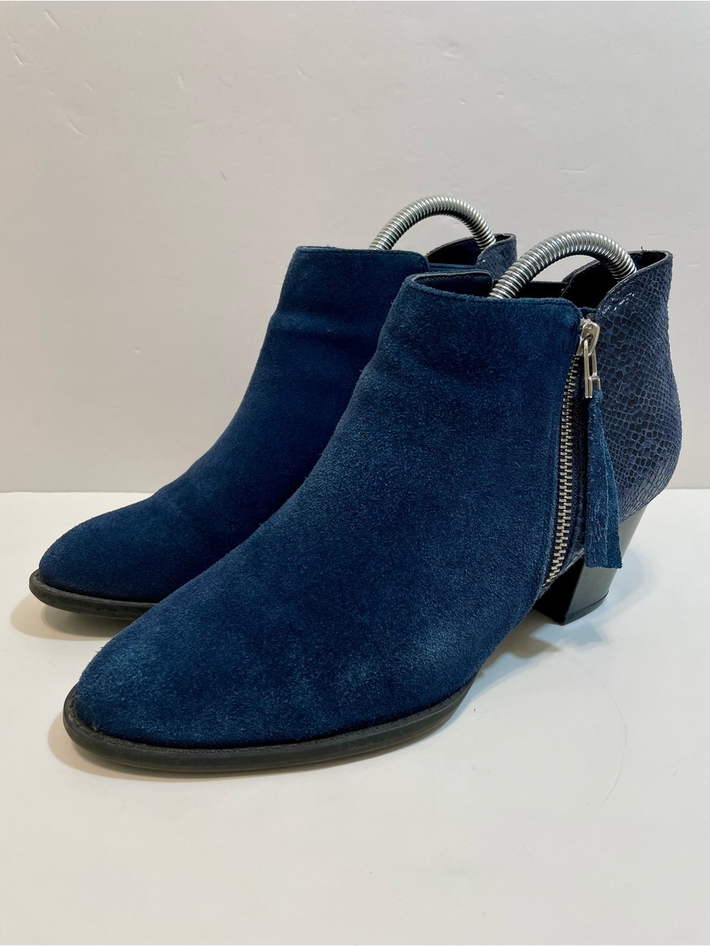 Vionic Anne Navy Blue Suede Snake Print Block Heel Booties Size 8